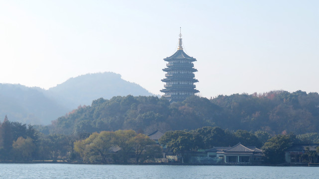 西湖雷峰塔