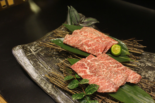 和牛霜降牛小排