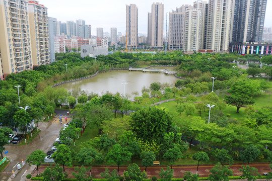 茂名地标建筑南香公园城市风光