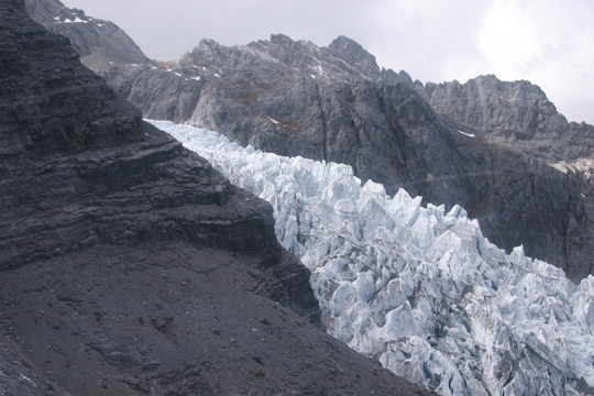 玉龙雪山