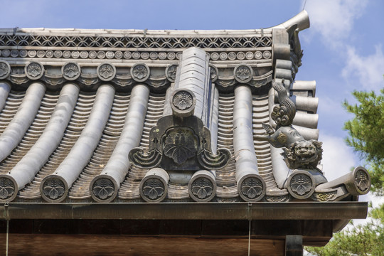 日本京都金阁鹿苑寺屋顶琉璃瓦