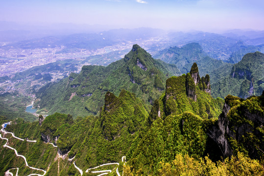 张家界山峰