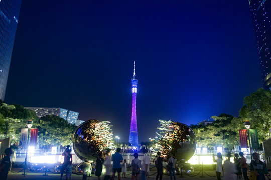 花城广场广州塔夜景