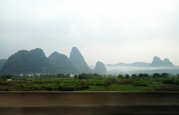 高速公路边风景