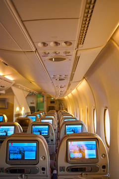 阿联酋航空A380客机低层客舱