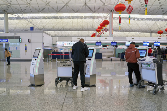 香港国际机场机场大厅自助值机区