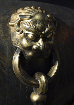 故宫消防水缸铜雕