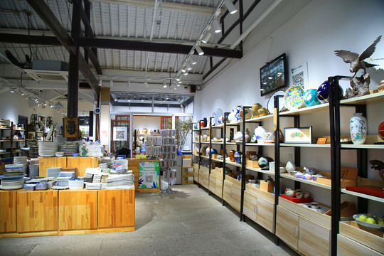 陶瓷工艺品店