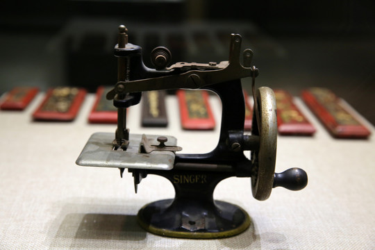 民国台式缝纫机