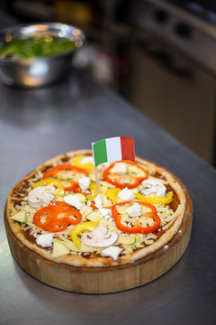 商业厨房意大利国旗披萨