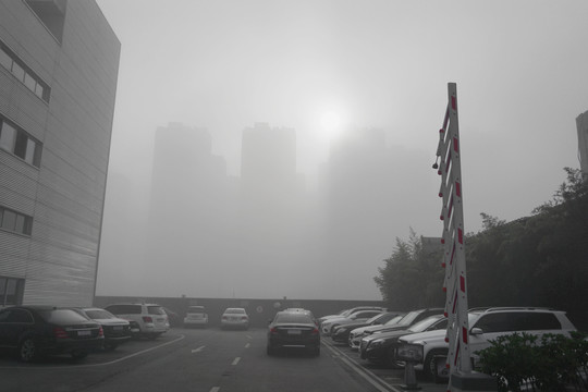 大气污染下的城市雾霾