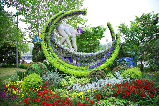 运动造型植物花坛雕塑