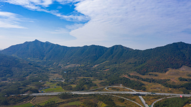 桂兴高速灵川西互通