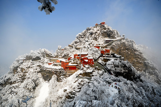 中国道教圣地武当山雪景