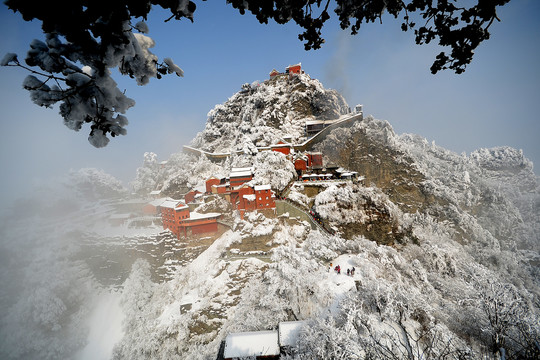 中国道教圣地武当山雪景