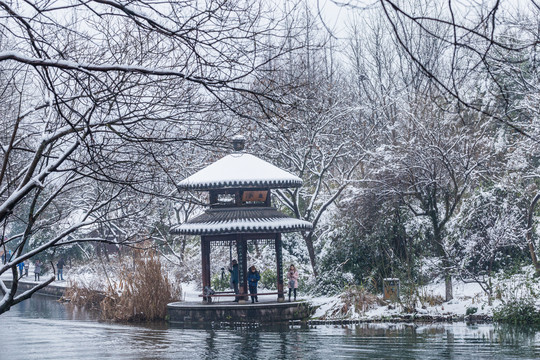 西湖雪景