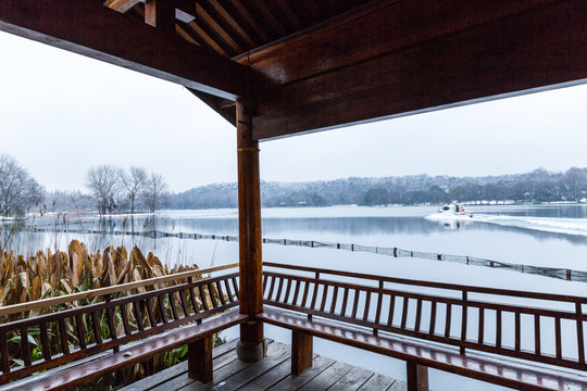 西湖雪景