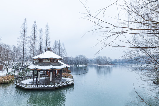 西湖雪景