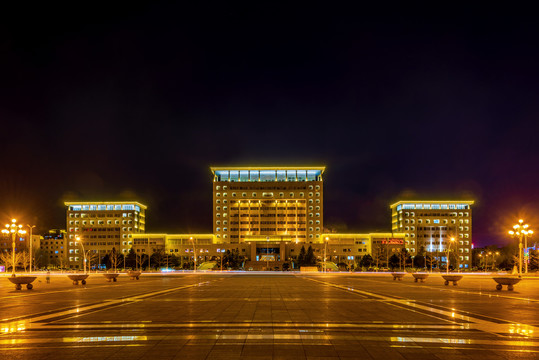 辽宁锦州市政府夜景