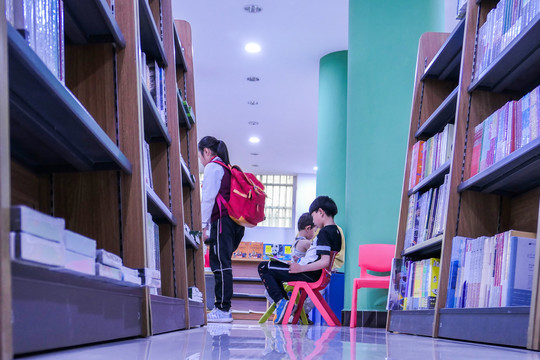 师宗县新华书店