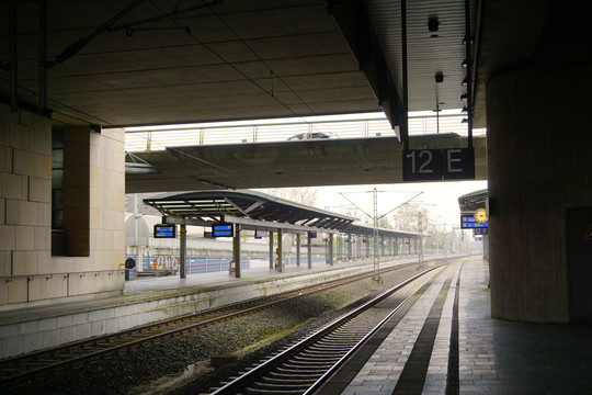 德国汉诺威火车站站台