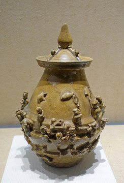 北宋婺州窑青瓷堆塑罐