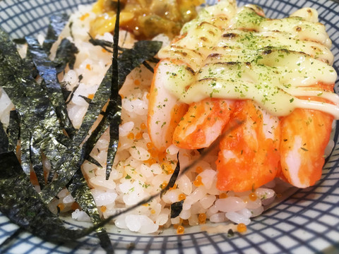 韩国小吃蟹腿饭