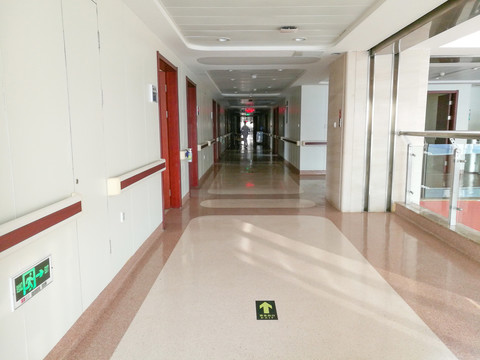 医院病房长廊