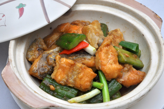 鱼煲