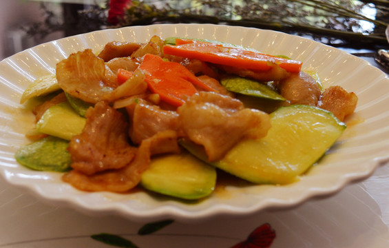 青瓜炒肉