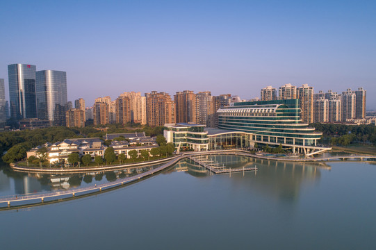 金鸡湖中茵皇冠