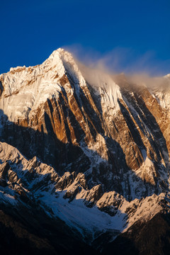 南迦巴瓦峰晚霞雪山日落