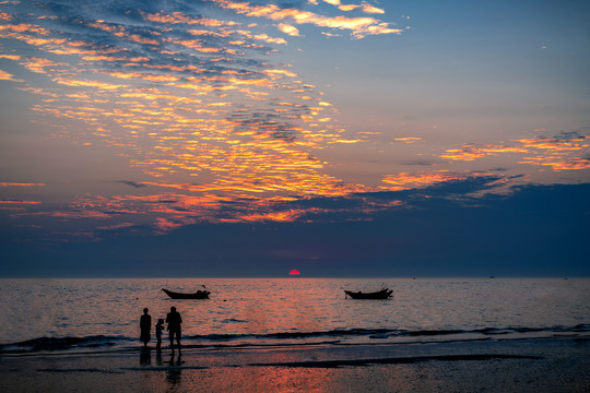 海边日落