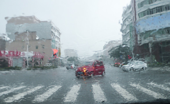 台风雨