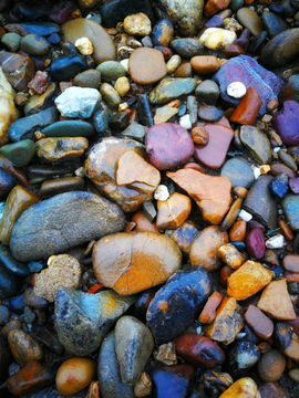 河滩石