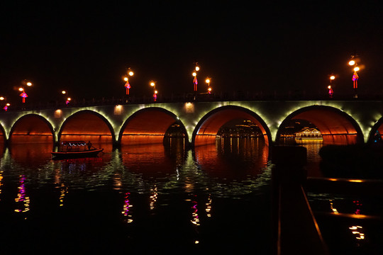 西安曲江池夜景