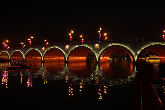 西安曲江池夜景