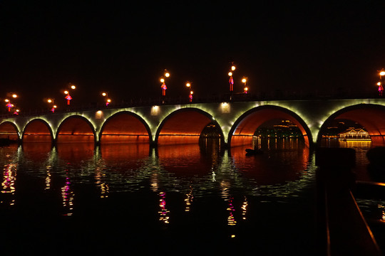 西安曲江池夜景
