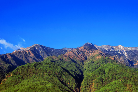 巍巍苍山