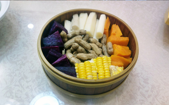 拼美食盘