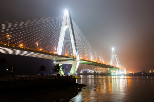 海南海口世纪大桥夜景