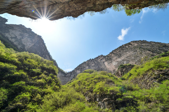 八泉峡