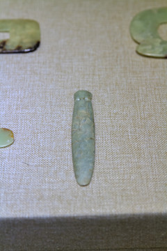 内蒙古博物院新石器时代匕形器
