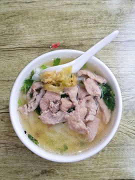 冬菜瘦肉汤粉