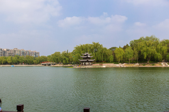 北京陶然亭公园风雨同舟亭