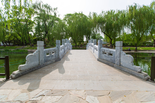 北京陶然亭公园湖心亭桥