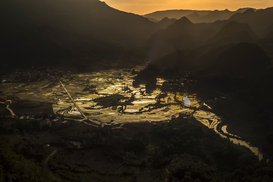 黑尔水田风光