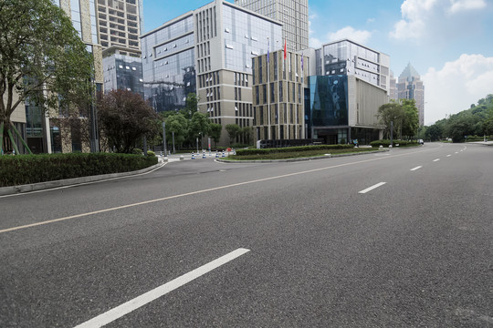 重庆服务贸易园建筑和空旷道路