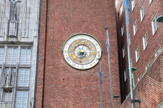 挪威奥斯陆市政厅大钟