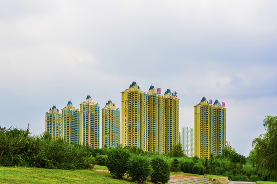 鞍山万水河恒大绿洲高层住宅建筑